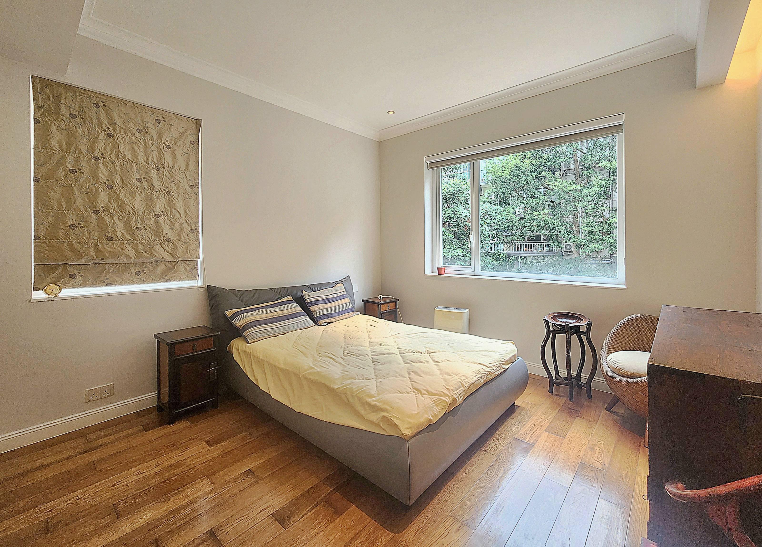 單位有三房,每間睡房面積均闊落,亦不設窗台。