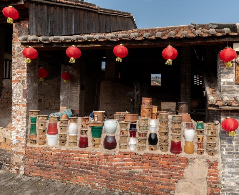 南風古灶出產的石灣陶器舉世聞名,經海上絲路遠銷國外。(圖片來源:視覺中國)