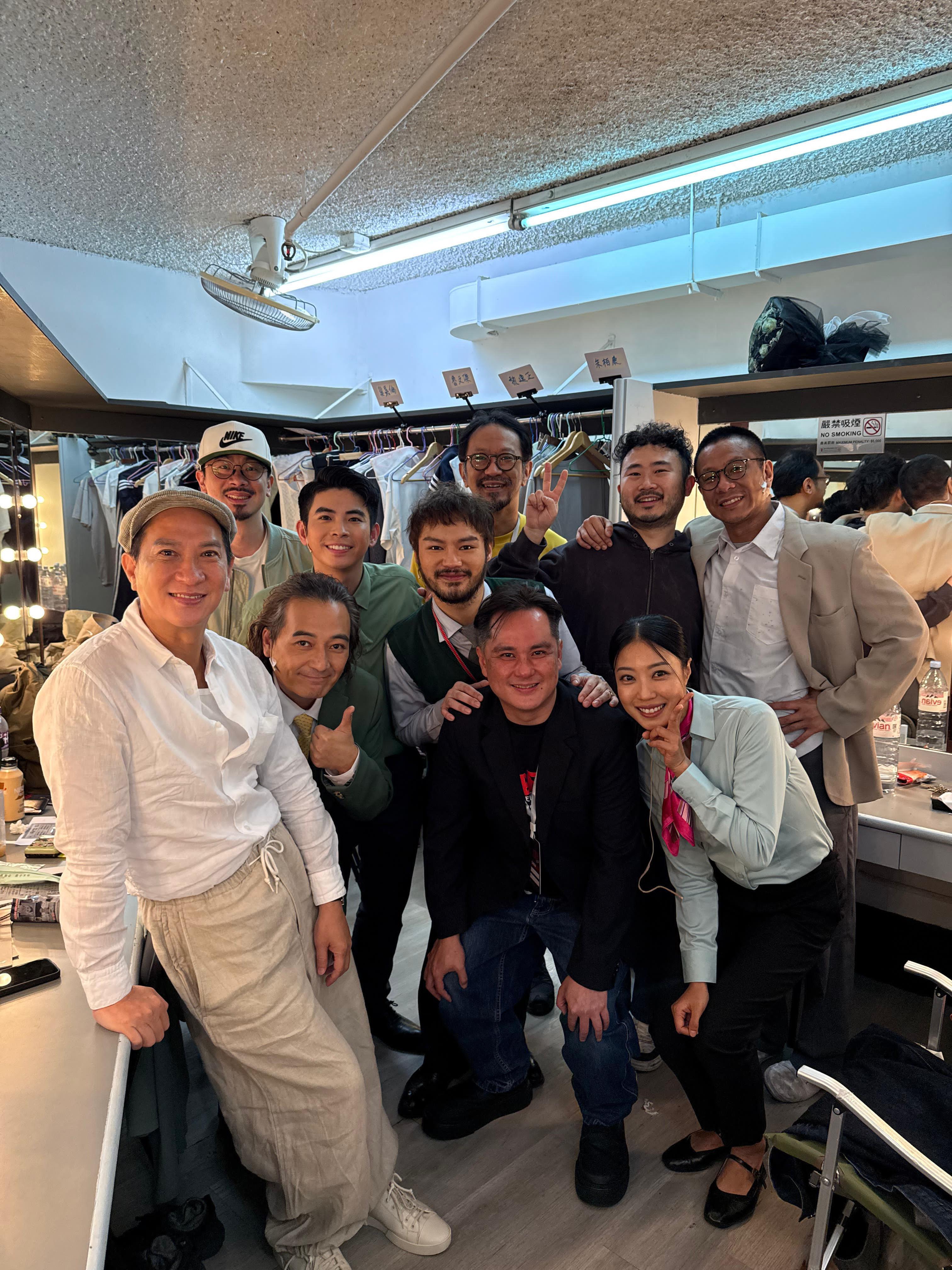 張家輝與團隊成員合照。