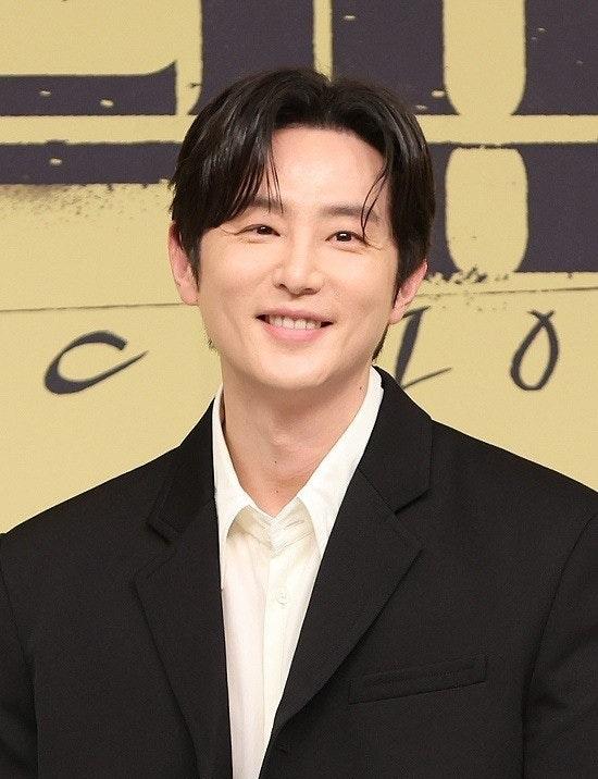 權律婚禮選擇低調進行,只邀請雙方的親朋好友。