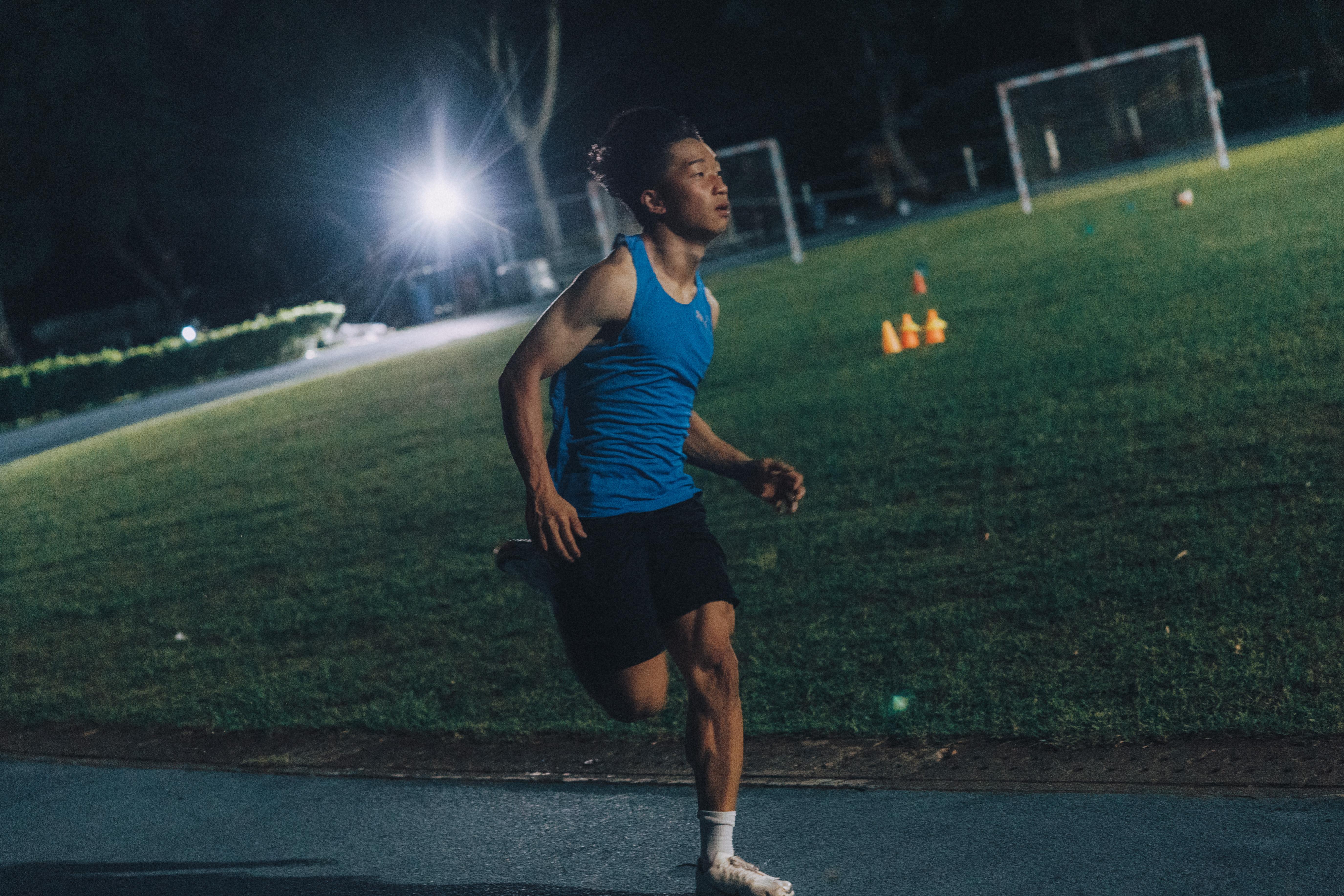 MV邀請了8個不同單位的運動員參與拍攝。