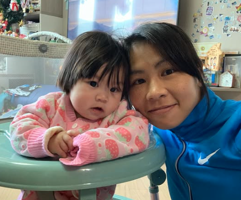 姚潔貞與次女陳穎。(攝自姚潔貞IG)