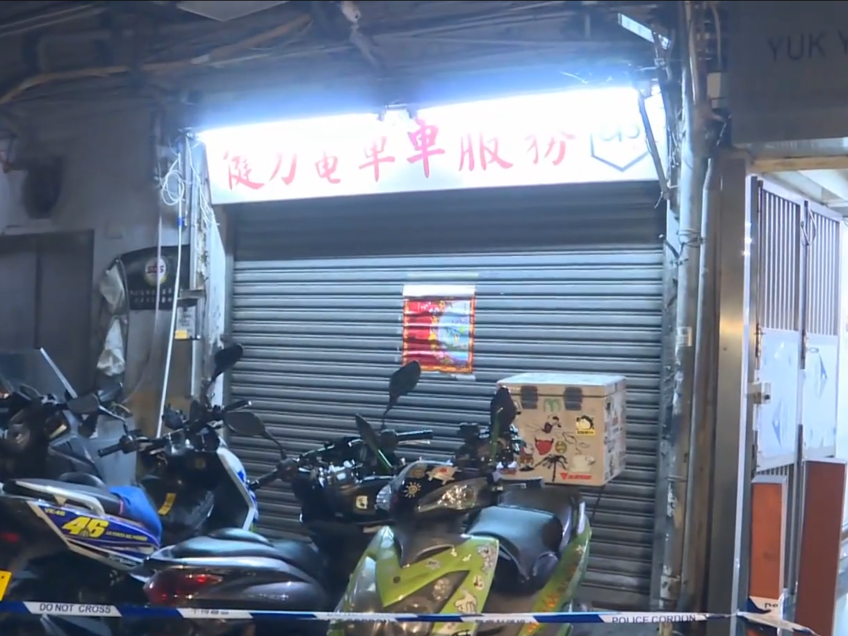 事發於落山道41號後巷一間電單車行。(有線新聞截圖)