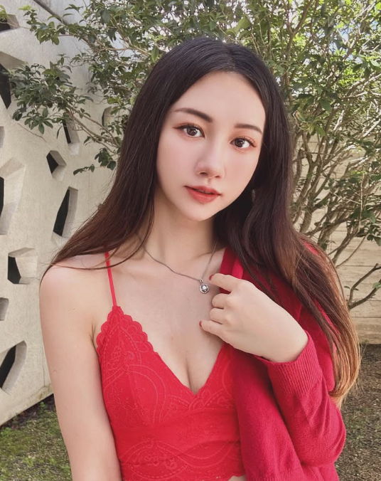 曾上游Charlene(IG:charlene_tsang2024)