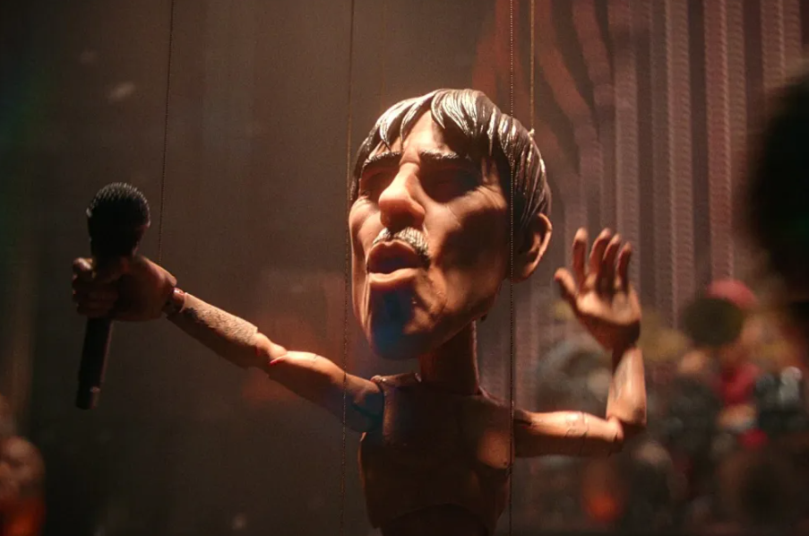 此「Heavy Metel」題材單元以木偶公仔形式呈現。