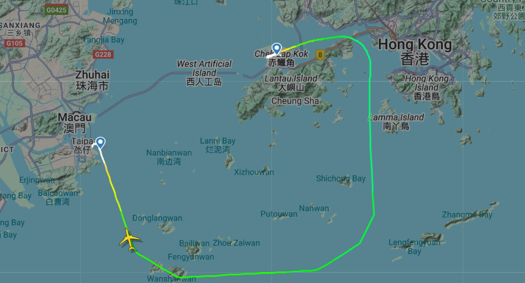 有網民翻查即時飛行狀況網站Flightradar24,確認有這班空中巴士A330航機,起飛時間為7時05分,飛行時間為19分鐘。及後航機於早上10時離澳回港,飛行時間為14分鐘。