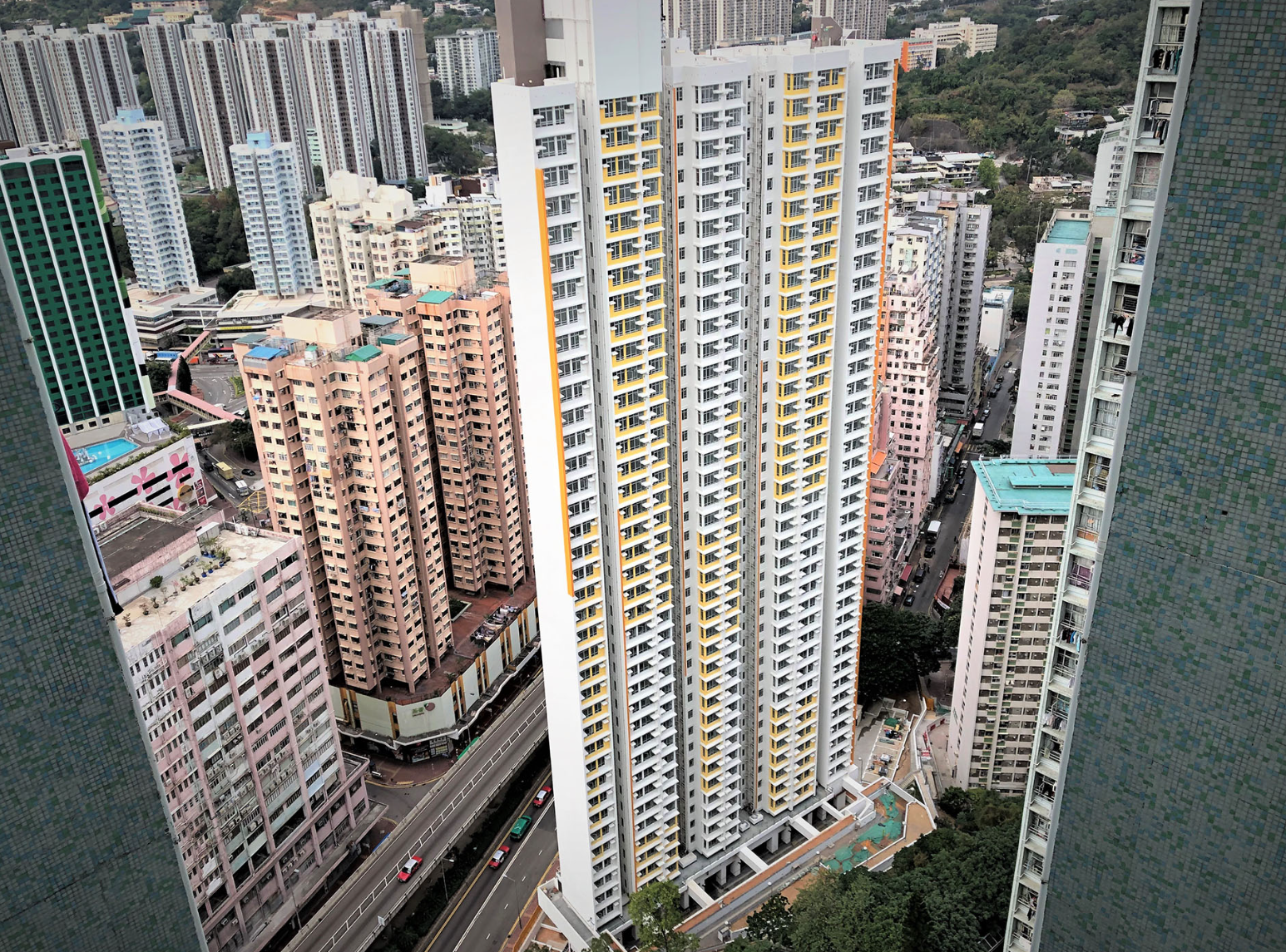 蔡天鳳案|前家翁鄺球被揭持有加多利山豪宅同時,仍可以綠表購入居屋尚文苑單位惹來關注。(資料圖片)