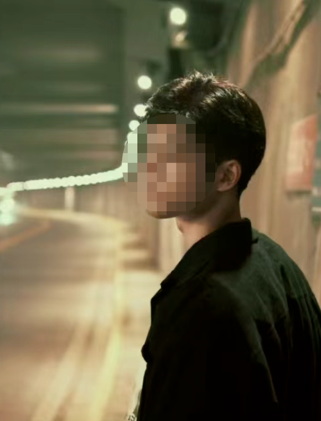 內地社交平台近日湧現「電影感隧道拍照」等貼文,上海市禁止行人進入的新華路行車隧道成為網紅打卡熱點,甚至有民眾晚上闖入,為求拍出擁有「王家衛風」的電影氣氛照片。(網上圖片)