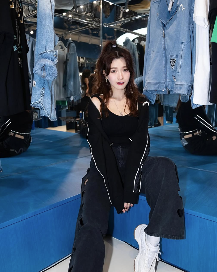 李蔓瑩Renee(IG/reneebobo)