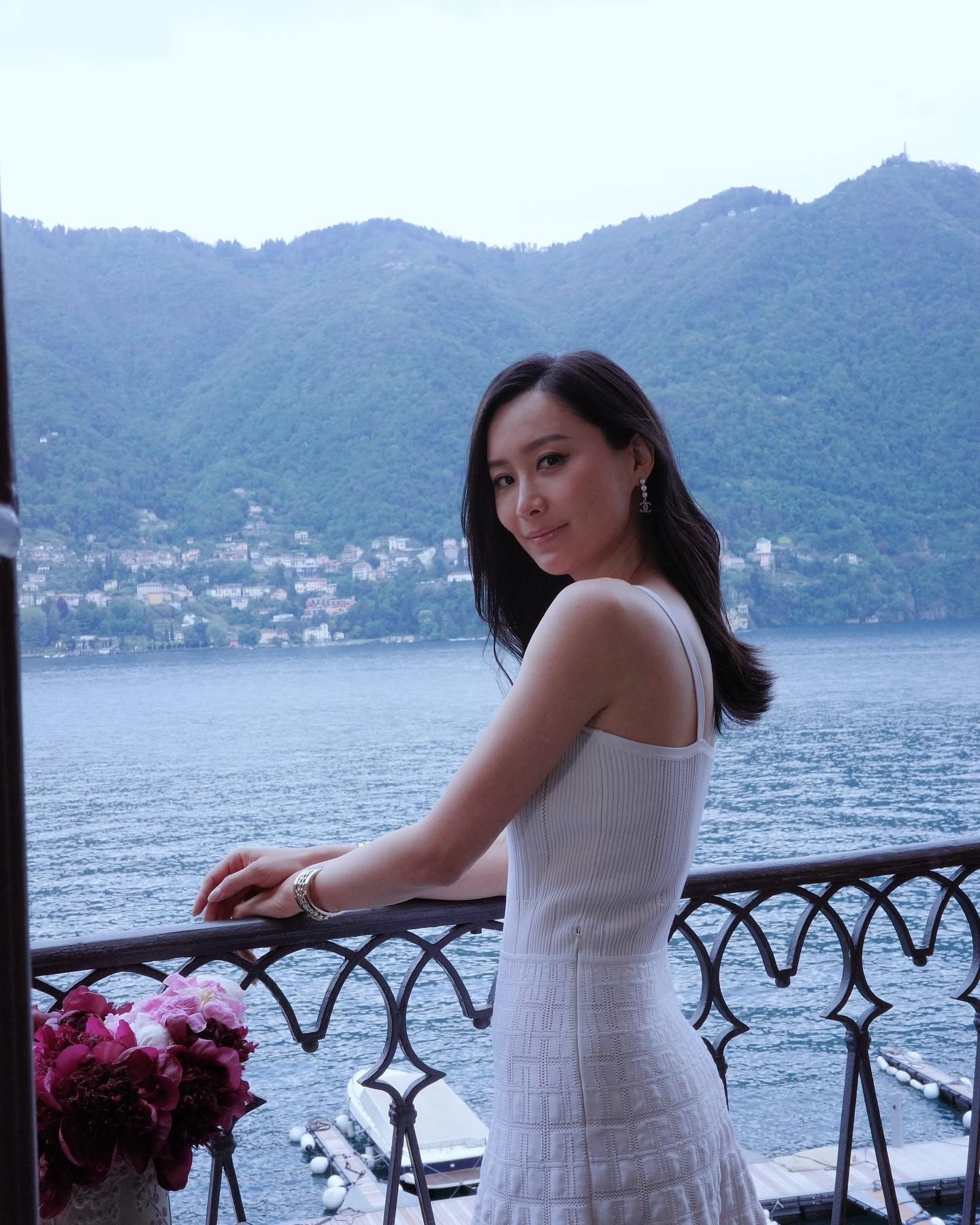 在意大利的美麗大自然中,法拉感受到無比放鬆。