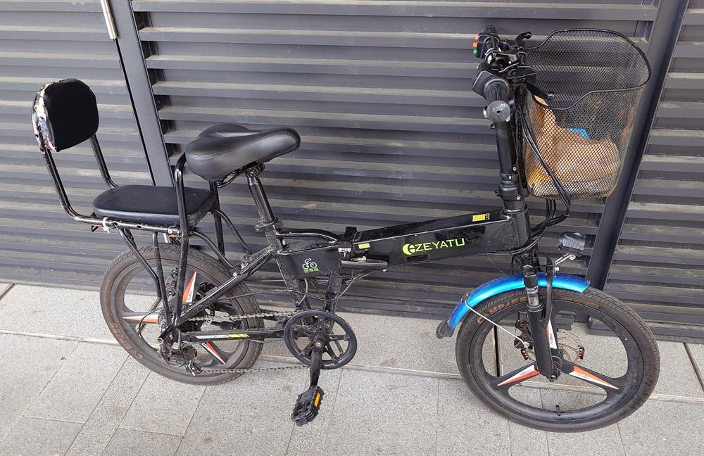 警方打擊非法駕駛電動可移動工具,包括電動滑板車、電動單車及電動三輪車。(警方圖片)