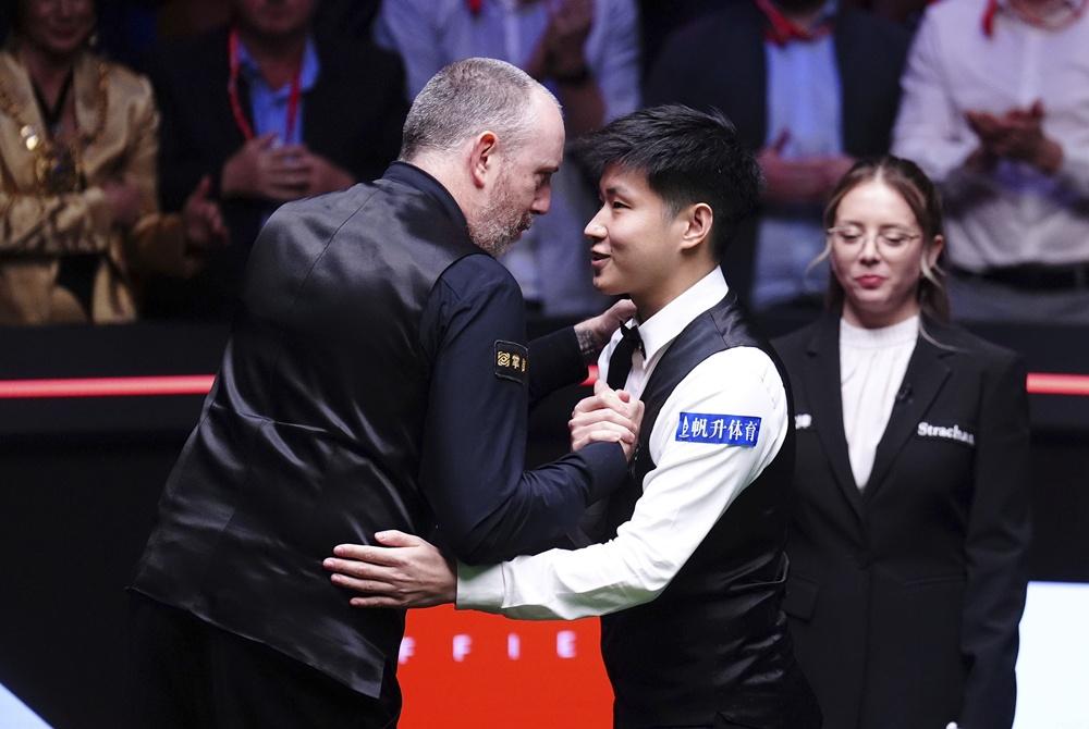 趙心童擊敗世界排名第6的50歲威廉斯。(AP)