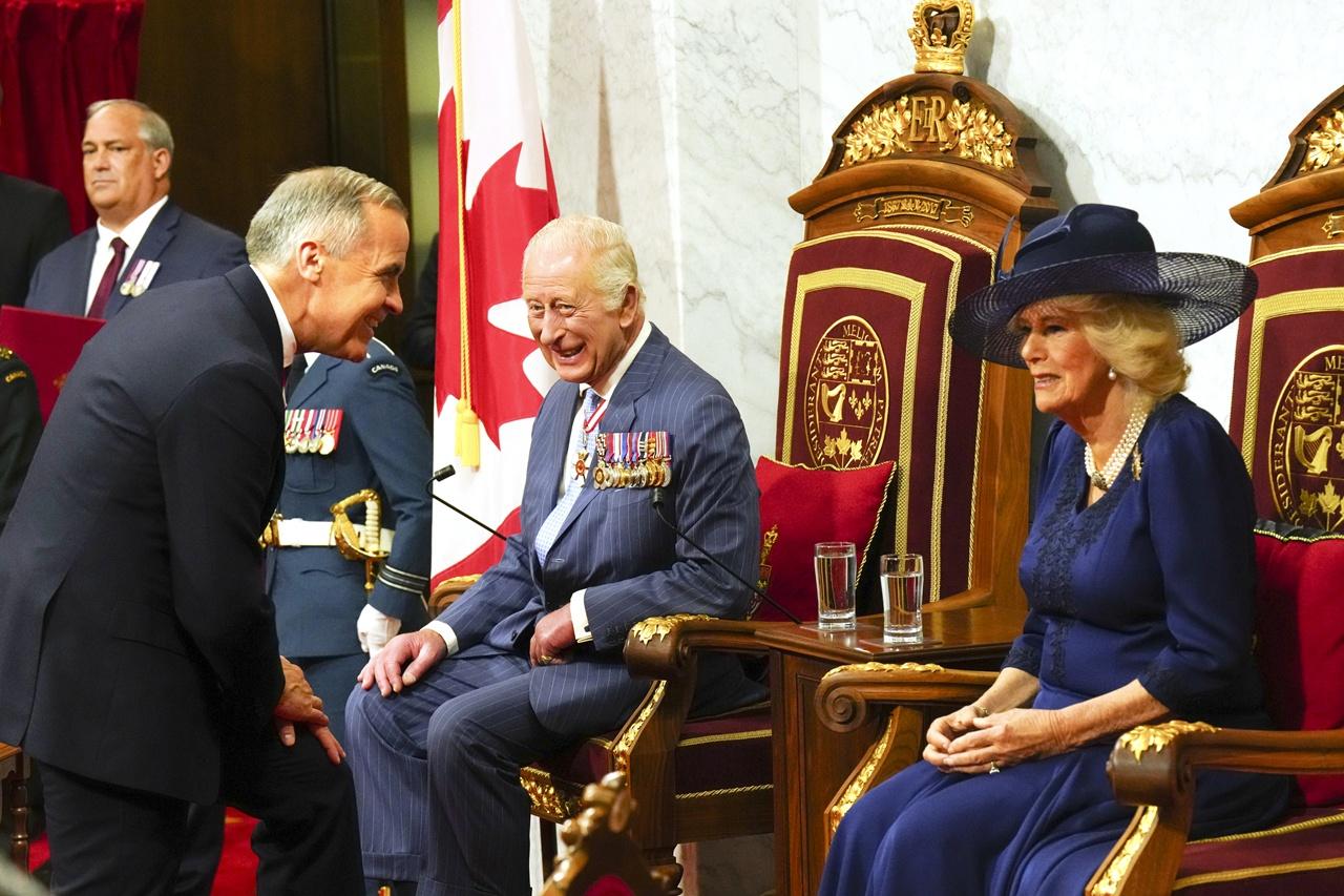 英王查理斯三世與皇后卡米拉。(AP)