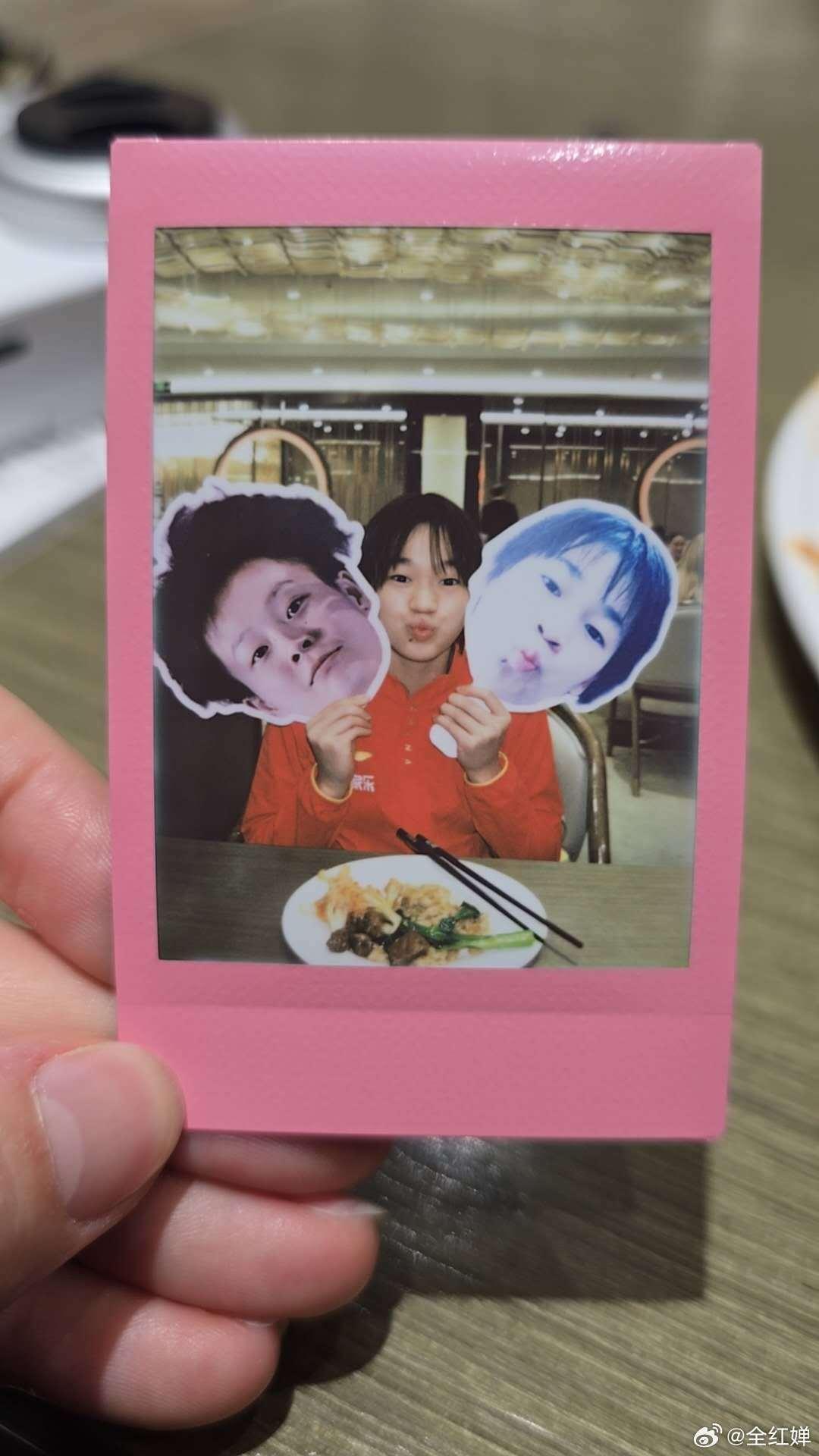 全紅嬋5月4日上載一系列照片及影片。(全紅嬋微博)