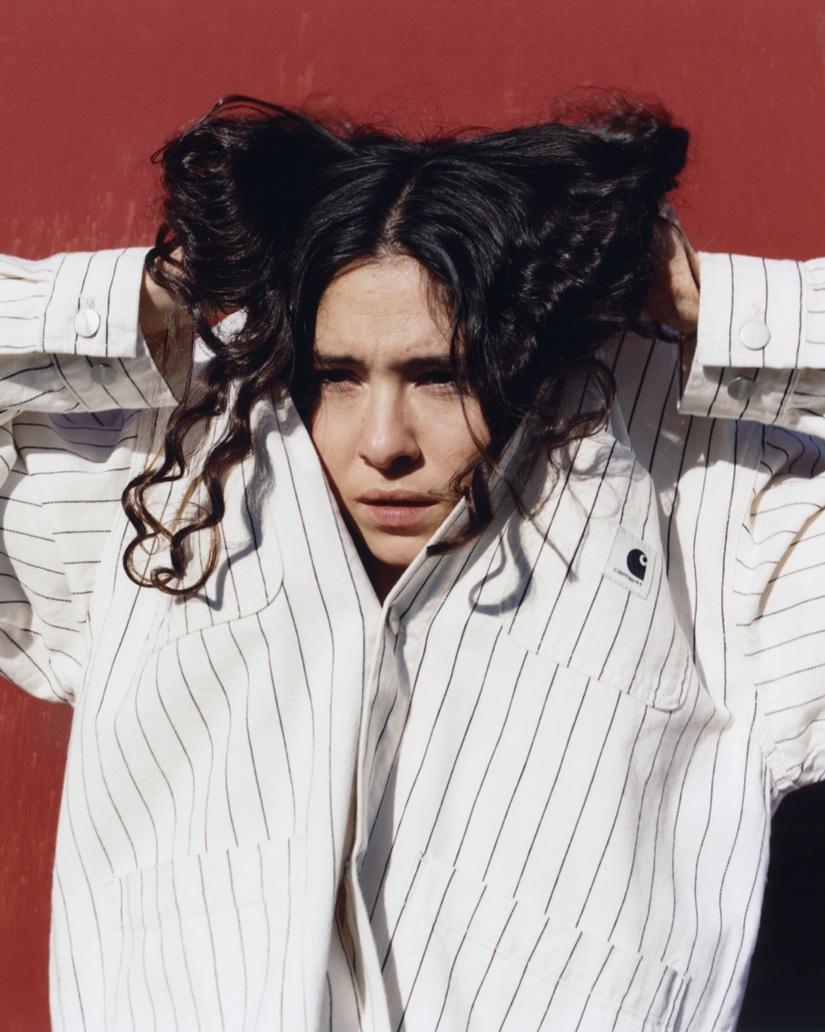 Carhartt WIP hendry shirt條紋設計,適合男女穿著。