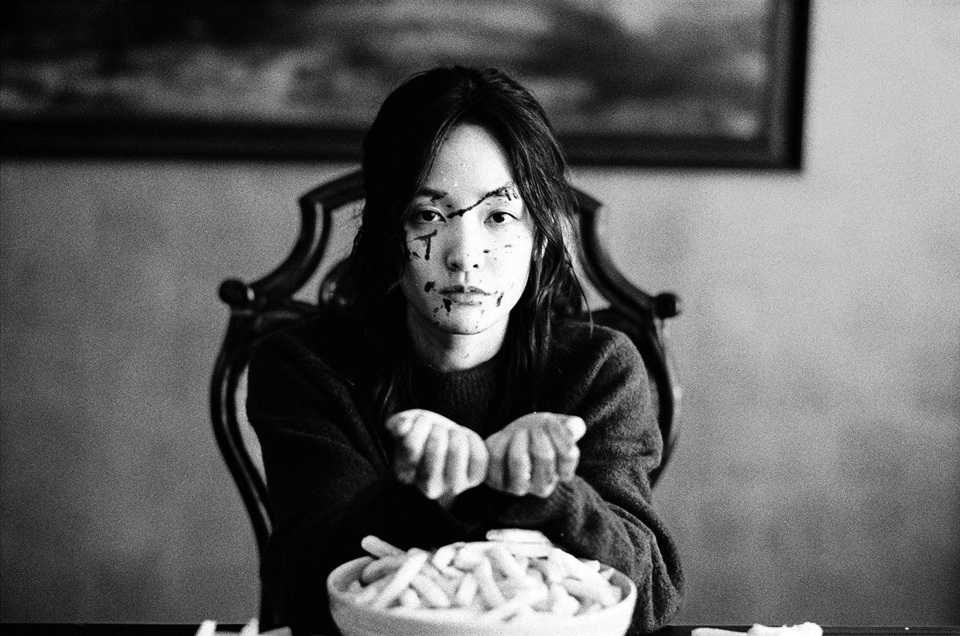 王淨在《沉默的審判》一人分飾4角,從16歲演到46歲。