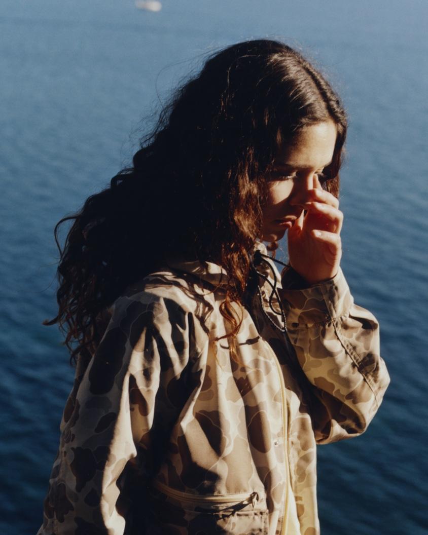 Carhartt WIP夏季服飾,以outdoor為主題,推出多款風褸和戶外褲。