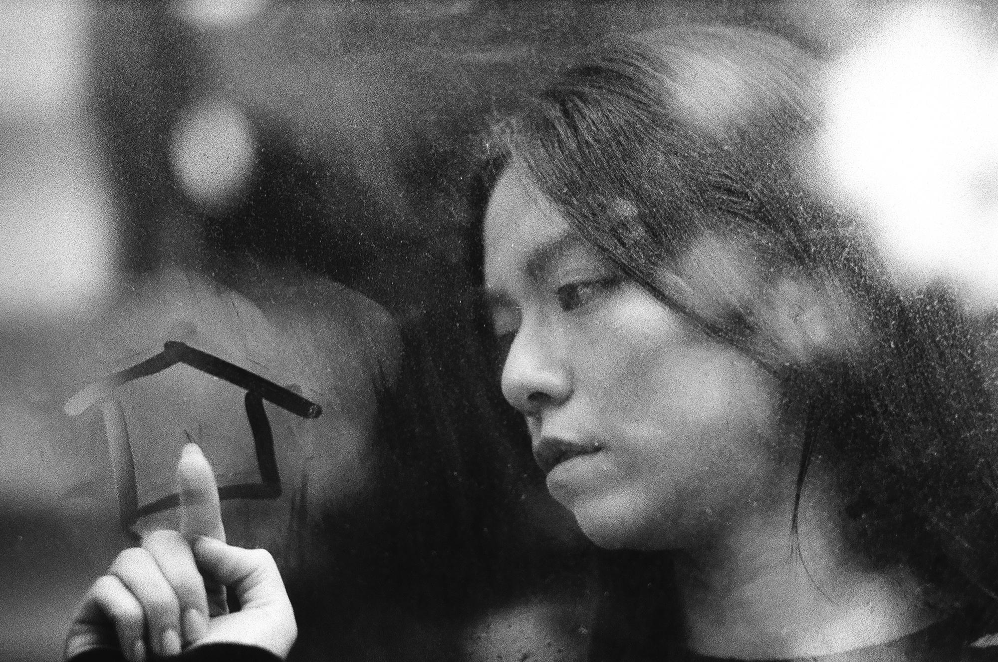 宋芸樺首次演千金小姐。(《沉默的審判》劇照)