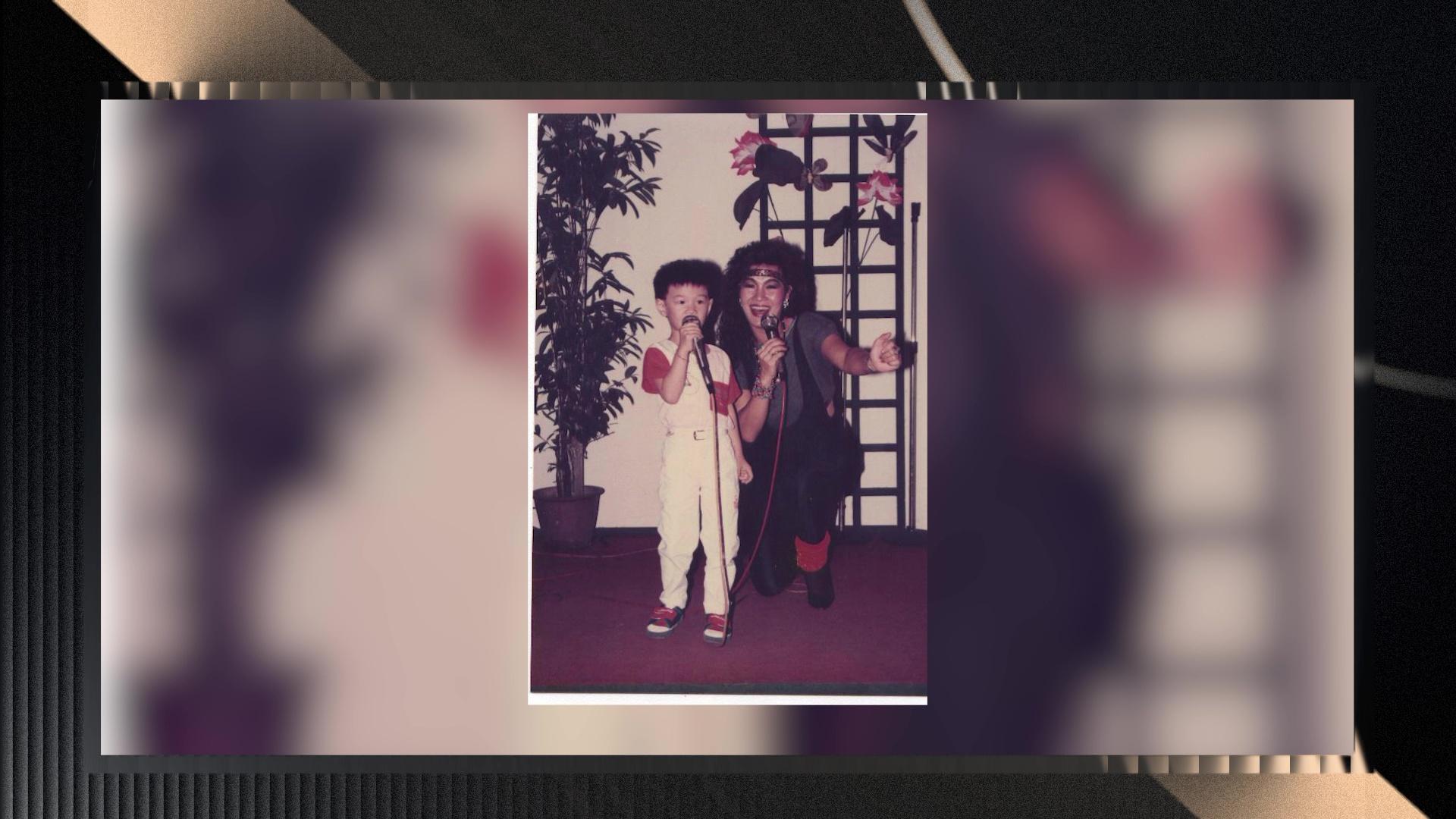 張與辰同媽咪好似樣。