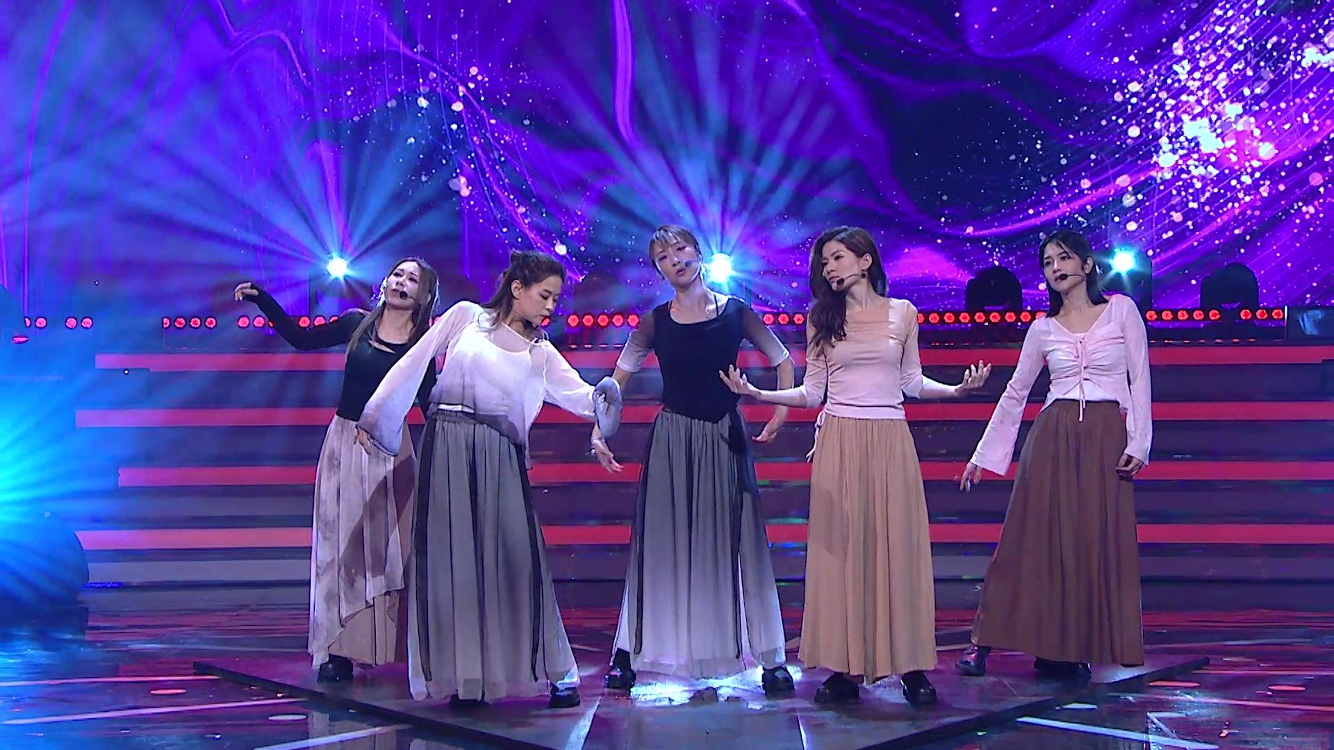 (左起)侯靜伊、阮慧珊、曹越、善玥澄、鍾凱瑩《給自己的情書》。