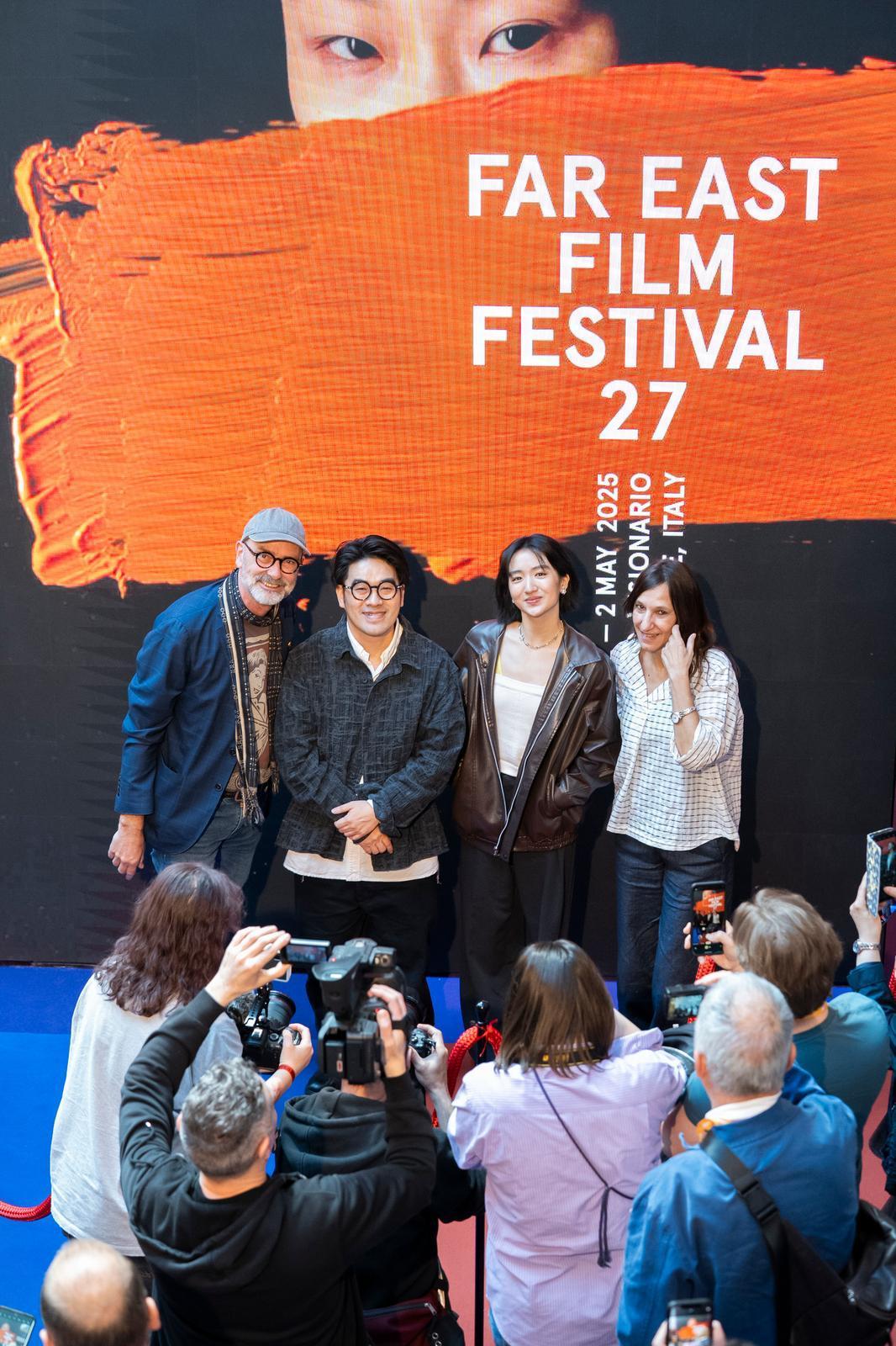 《久別重逢》成為電影節的一大亮點,主演許恩怡與導演梁禮彥代表出席。