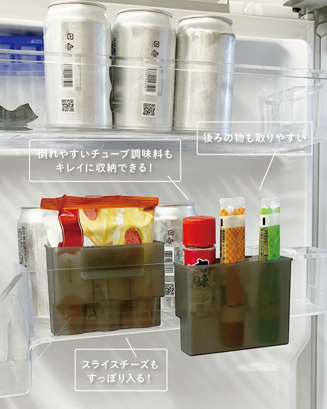 3COINS貨品種類繁多,由廚房小物、洗衣用品、燈具、防曬衣物、擺設,到化妝品、化妝用具、手機配件都有