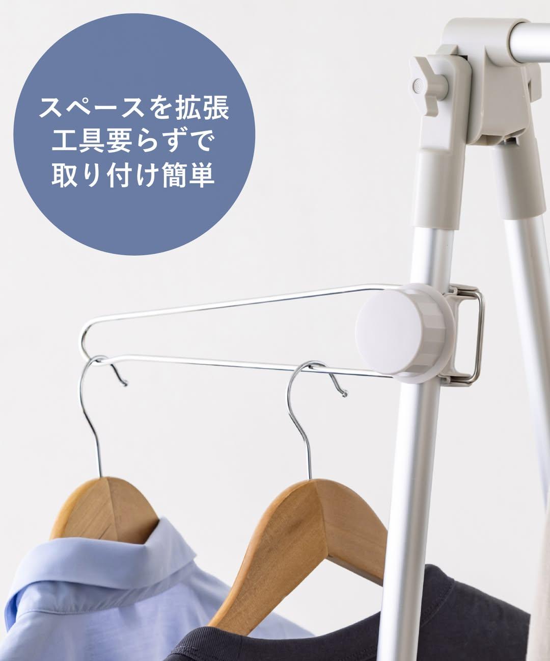 3COINS貨品種類繁多,由廚房小物、洗衣用品、燈具、防曬衣物、擺設,到化妝品、化妝用具、手機配件都有