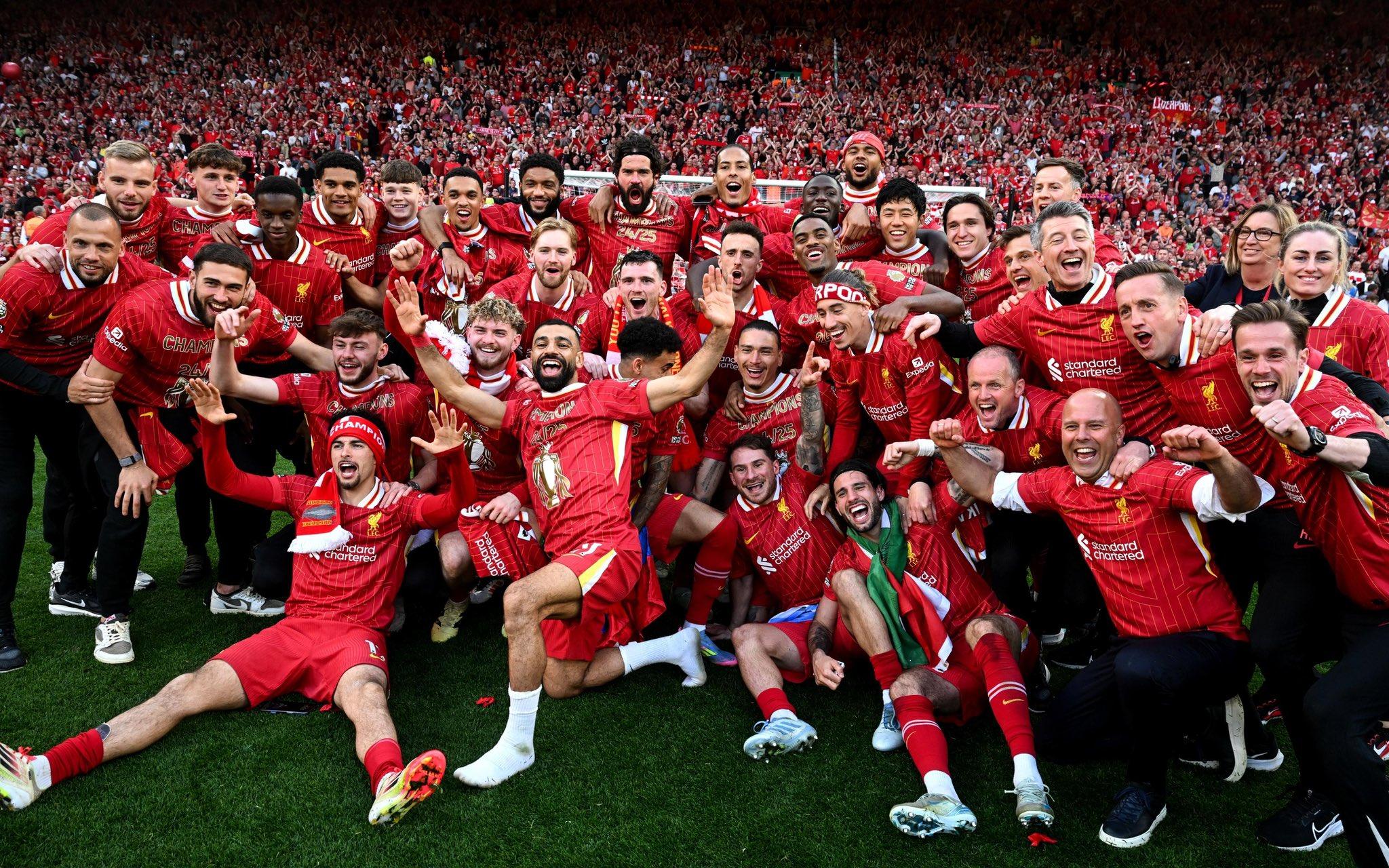 TAA離隊前助紅軍奪得第二次英超冠軍。