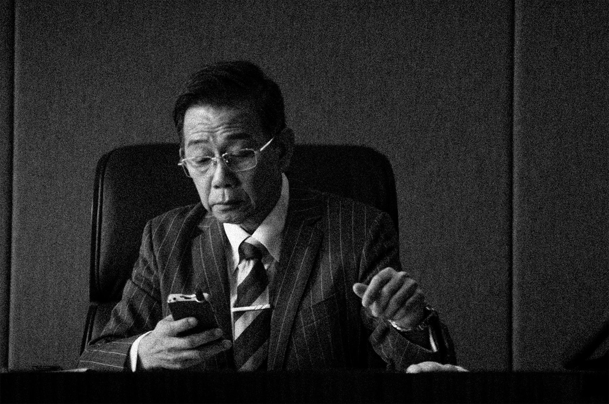 袁富華是唯一參演的香港演員。(《沉默的審判》劇照)