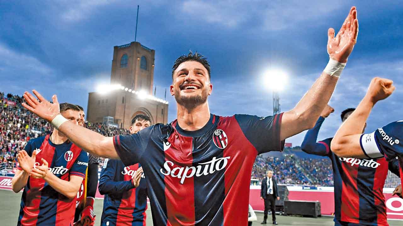 博洛尼亞與A米爭冠。