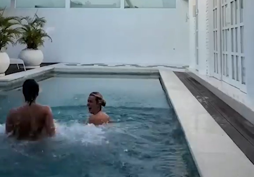 兩女遊峇里以為租下整間別墅 脫光跳入泳池驚現男聲