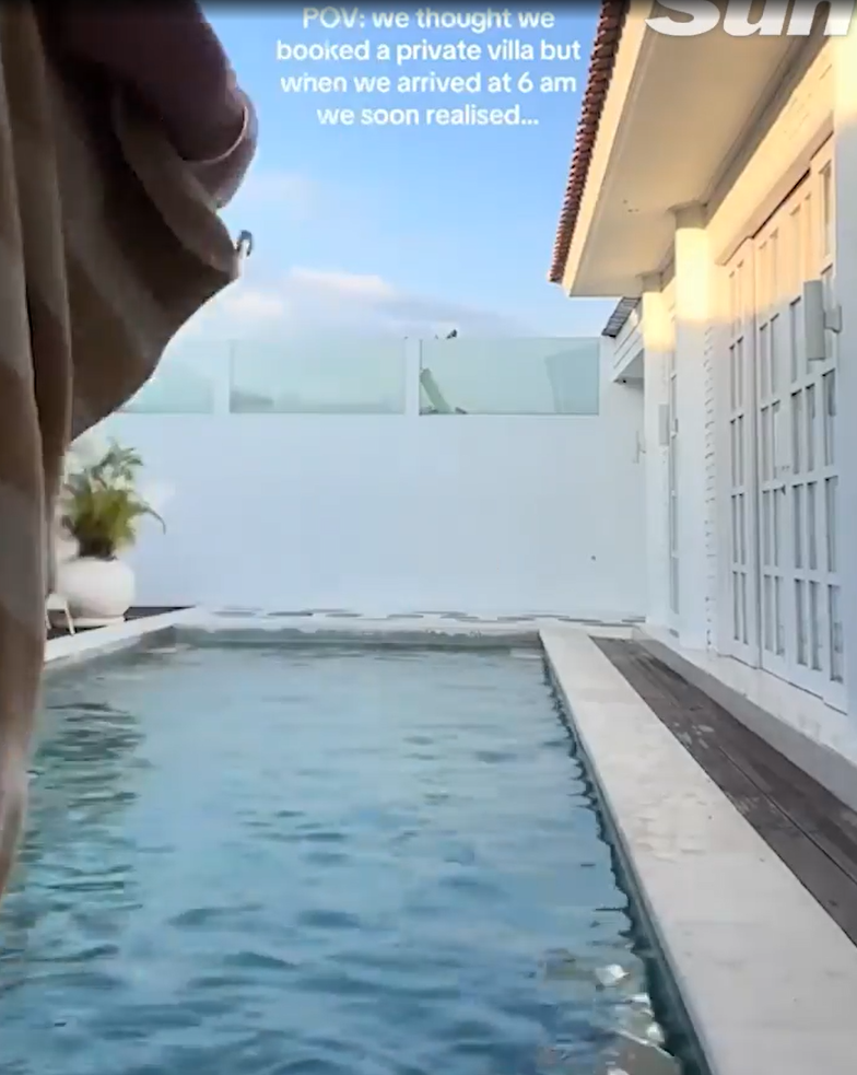兩女遊峇里以為租下整間別墅 脫光跳入泳池驚現男聲
