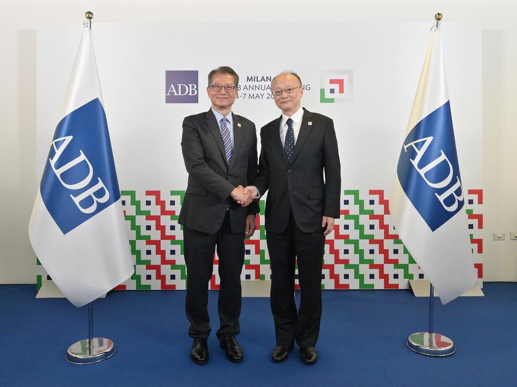 陳茂波出席亞洲開發銀行理事會第58屆年會。(陳茂波網誌)