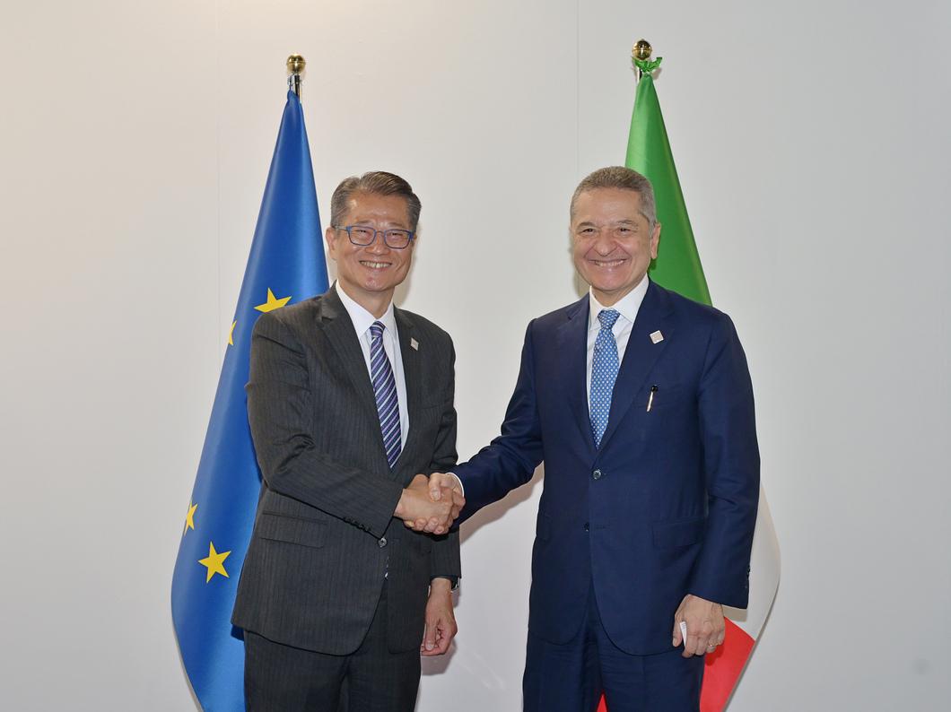 陳茂波出席亞洲開發銀行理事會第58屆年會。(陳茂波網誌)