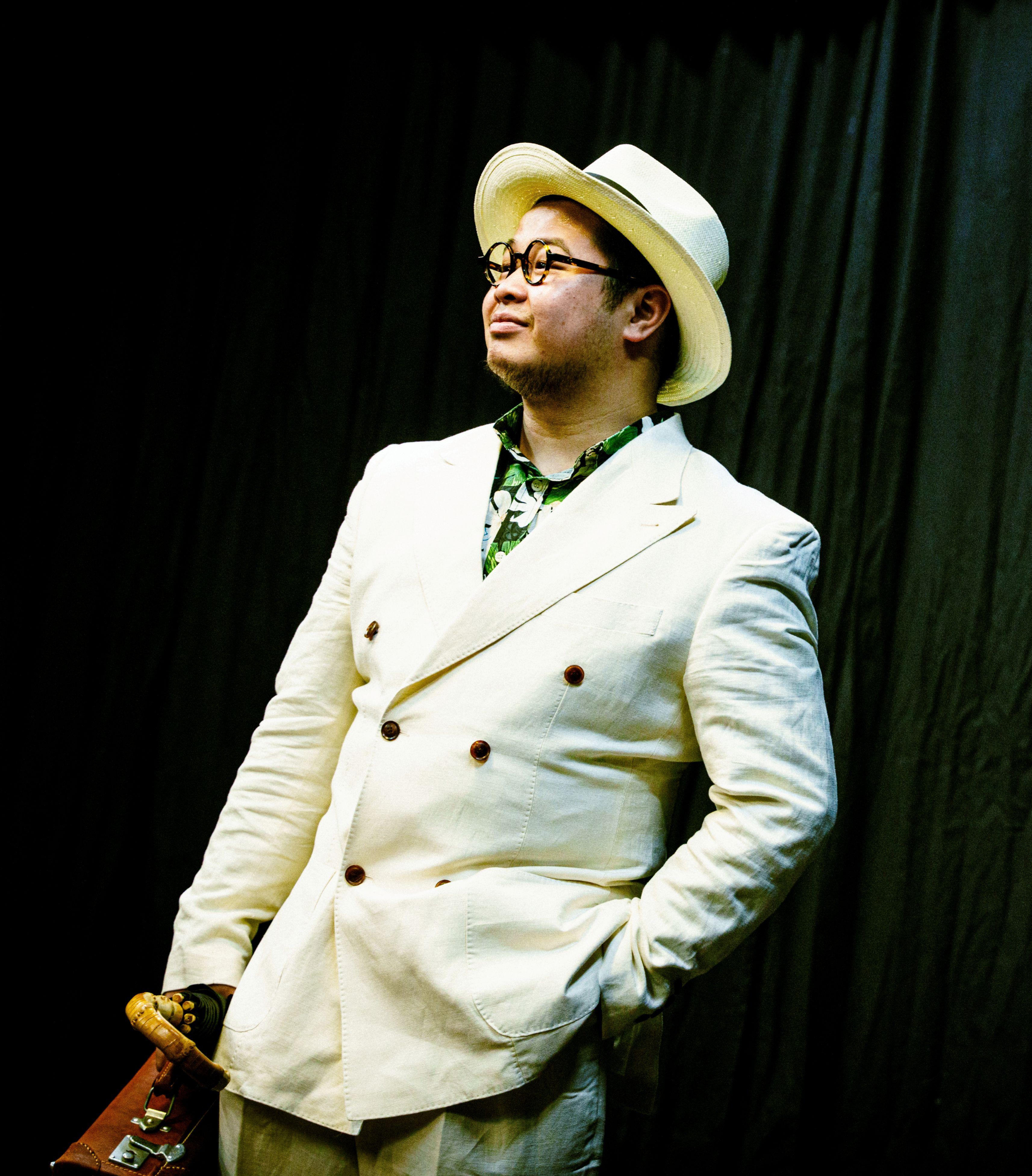 《虎豹別墅》是訴說一對兄弟的故事