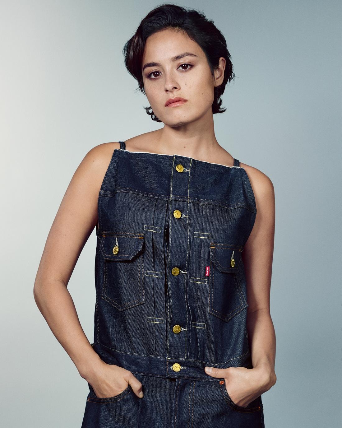 Levi’s x sacai牛仔連身褲 $6,300