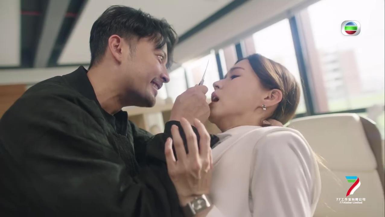 Ronny原來唔止演惡人得,連演極邪惡變態化身都一樣入型入格,難怪獲讚演戲有天份。