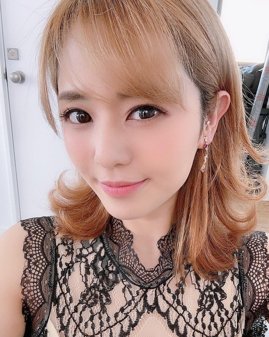 蒼井空不時上載生活照。(蒼井空FB)