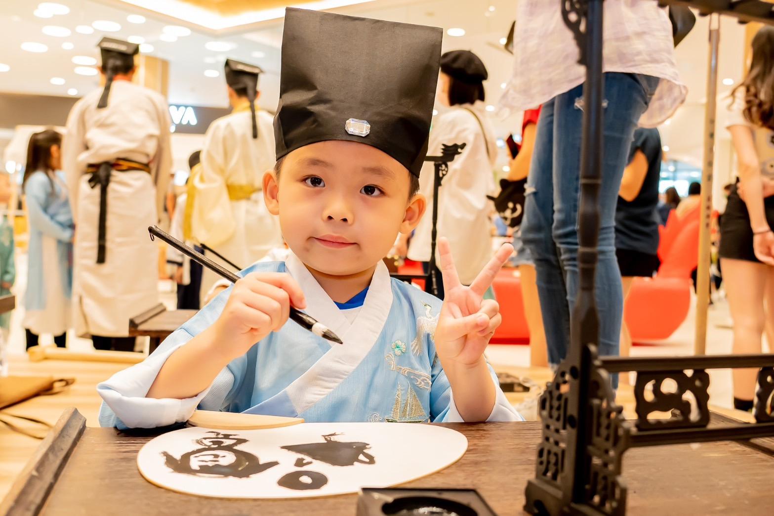 「小小屈原體驗營」由台灣Sogo舉辦。(網上圖片)