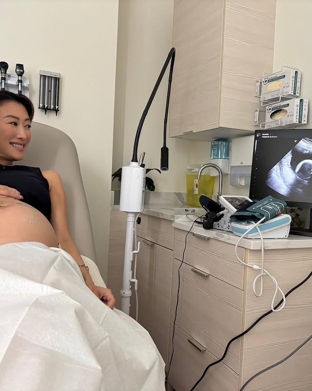 婷婷的肚子已經很大。