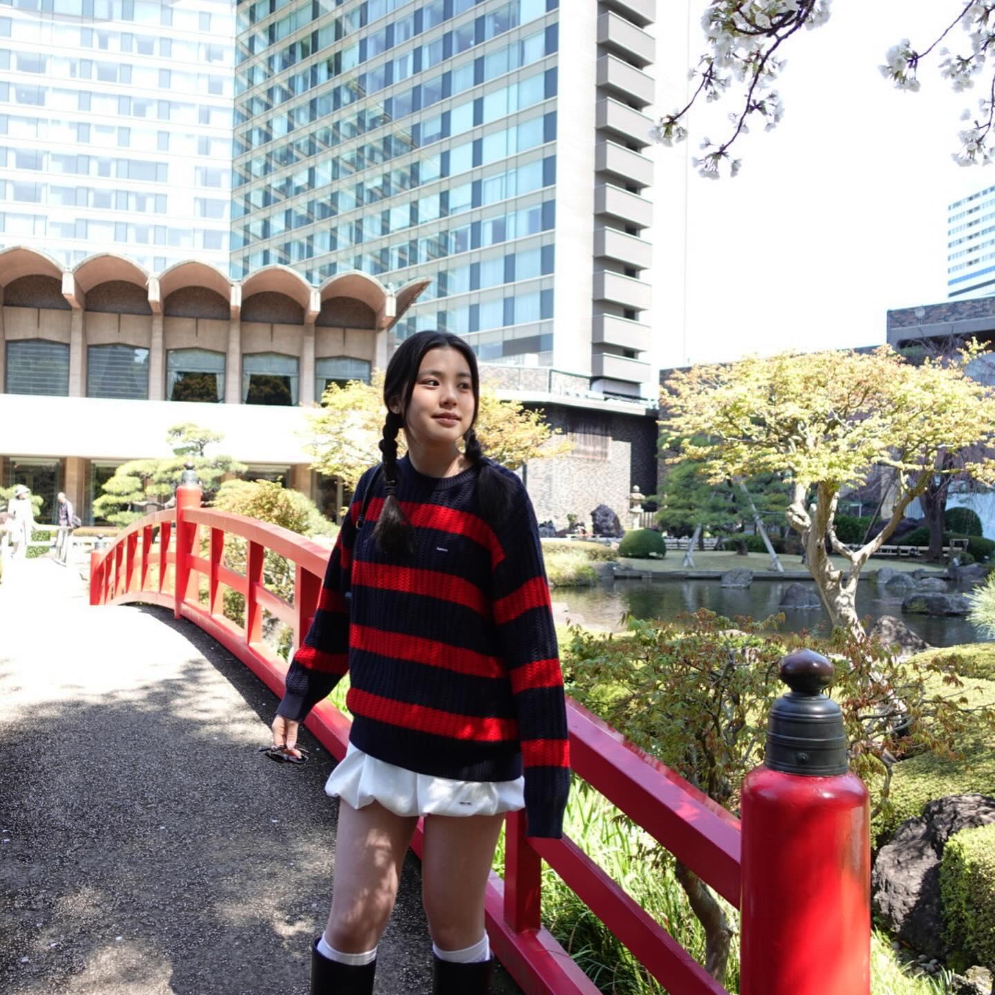 氣息大好的Chantel,雖然素顏上陣,仍然紅粉菲菲。