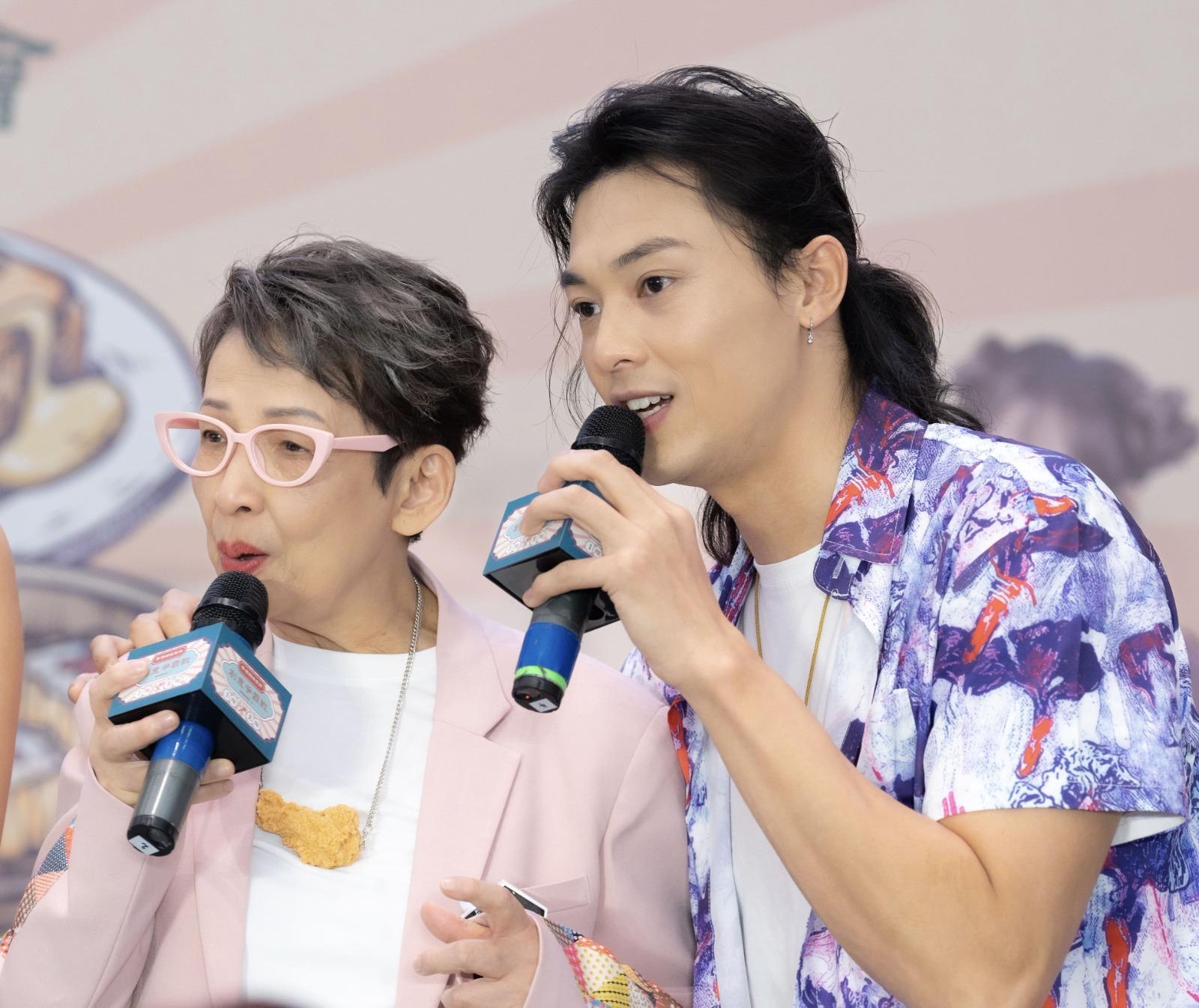 馮素波, 謝高晉