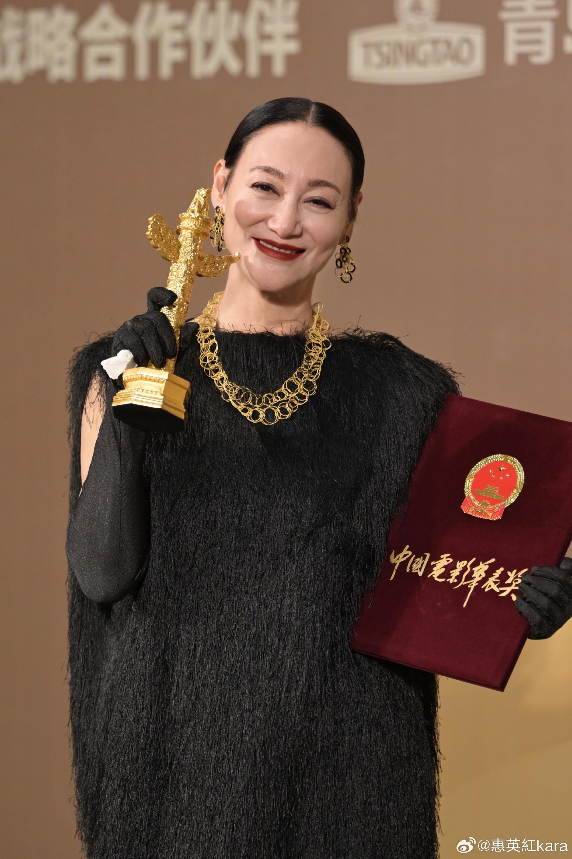 紅姐創歷史,成首位華表影后香港女演員。