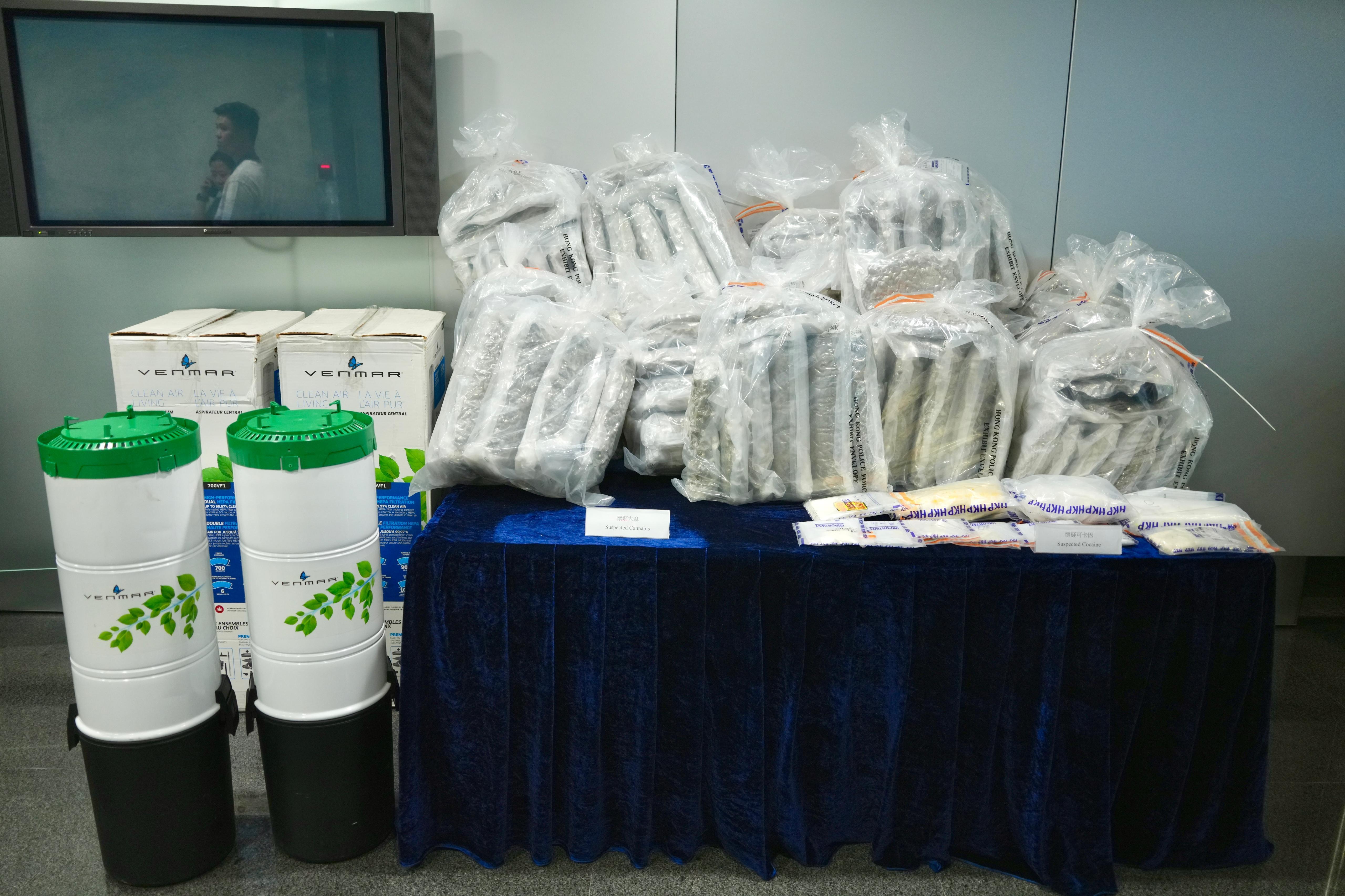 報稱為吸塵機的貨品藏有102公斤懷疑大麻花。