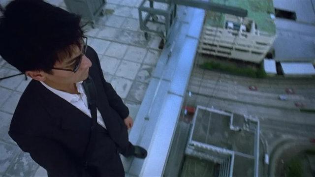 劉德華自爆當年拍《暗戰》天台戲,僅用百葉簾繩索綁著皮帶。