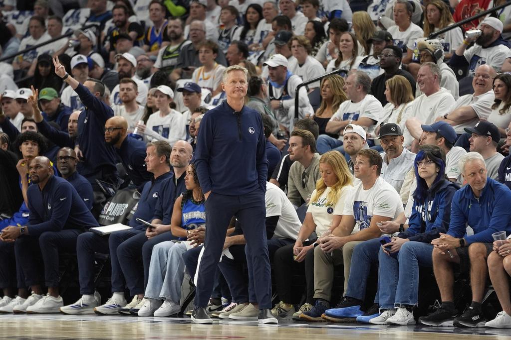 勇士教練卡爾。(美聯社)