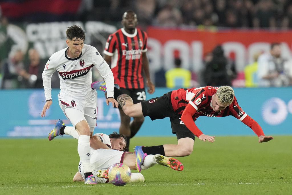 博洛尼亞在教練莫達轉投祖雲達斯後,仍保持戰績更取得意大利盃冠軍。(美聯社)