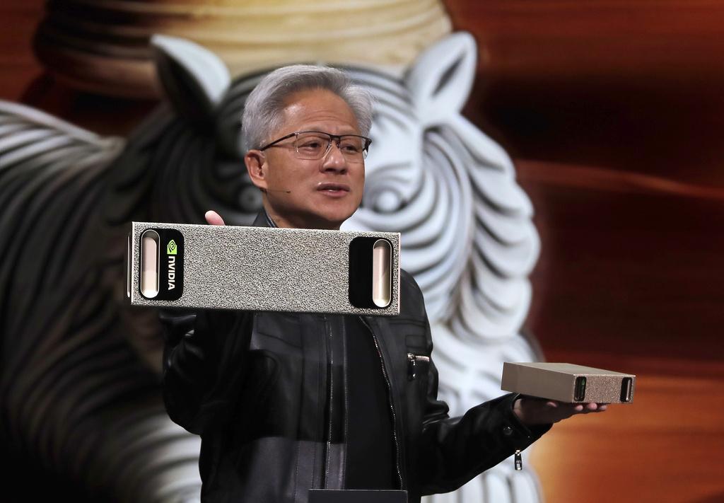 輝達周三收市後將公布業績。圖為輝達行政總裁黃仁勳。(AP)