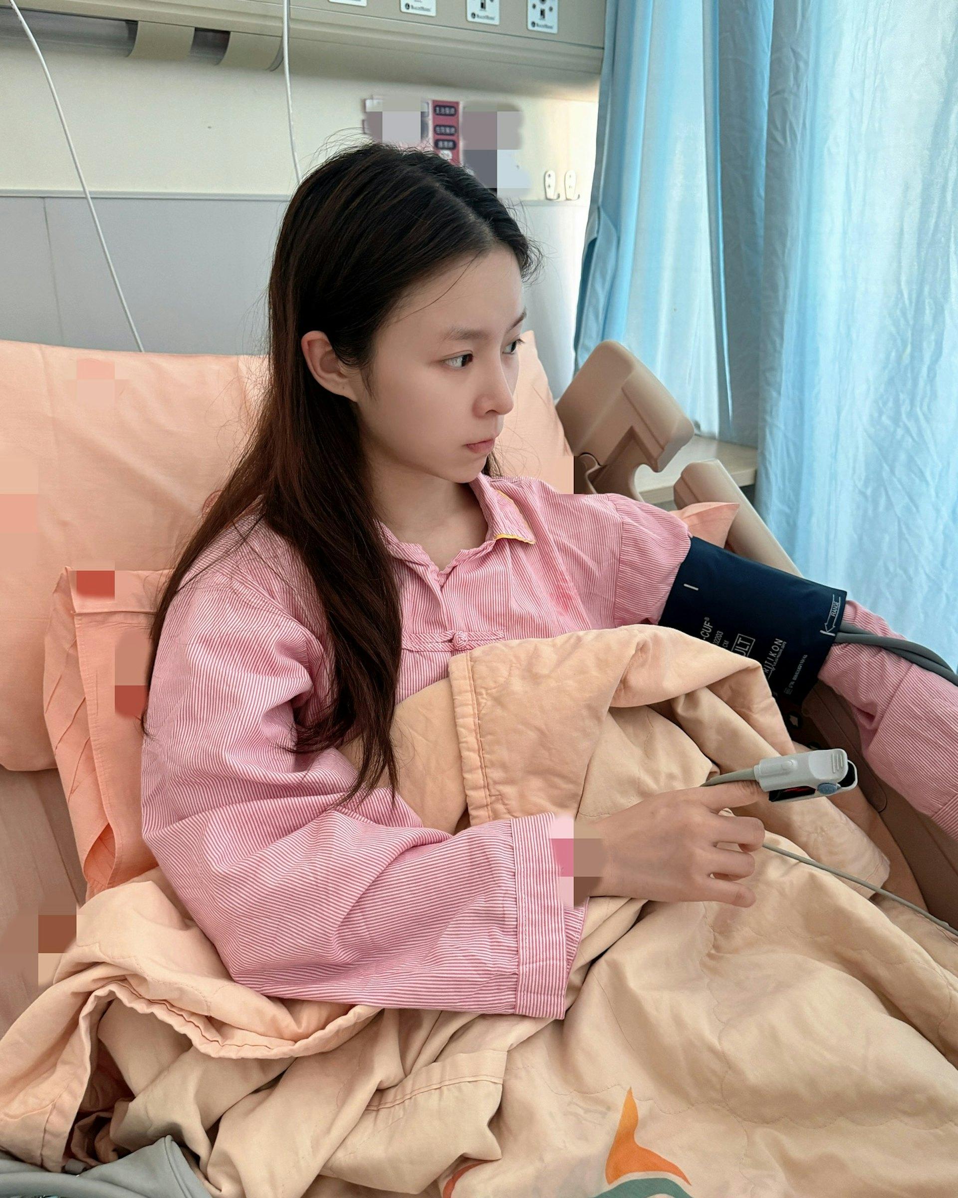 莊錠欣疑住所漏煤氣,使她吸入過量一氧化碳,令她頭痛兼暈倒。