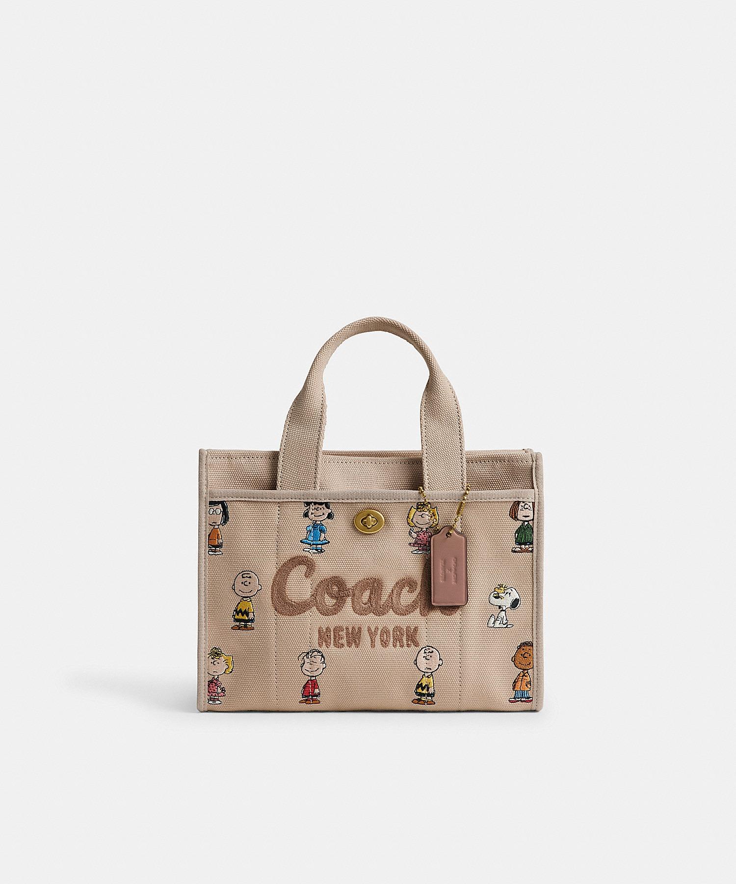Coach x Peanuts Cargo 26 刺繡托特手袋 $2,900